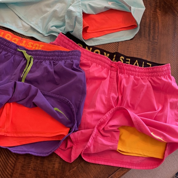 NIKE Dri-Fit Set of 3 Shorts Built in Spandex M - Picture 2 of 4